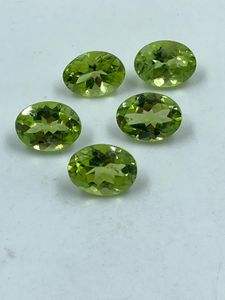 Pierre précieuse vert péridot de haute clarté, olivine, qualité supérieure, pierre naturelle taillée, 6,79 carats, 6x8 mm, 5 pièces - Product Image 5