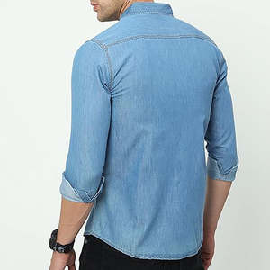 Camisa de mezclilla azul claro premium para hombre, corte ajustado, tela transpirable de larga duración, informal, de manga larga, con botones. - Product Image 5