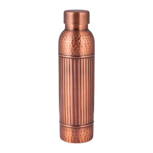 Bouteille d'eau en cuivre classique, faite à la main, bouteille ayurvédique bien-être, bouteille traditionnelle indienne pour le stockage de l'eau, pour un usage quotidien - Product Image 6