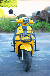 ชุดอุปกรณ์กันล้มและแร็คบรรทุกสัมภาระสำหรับมอเตอร์ไซค์ M-Biker VinFast Evo 200 รุ่นที่ 2 - Product Image 1