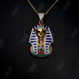 Colgante de Cabeza de Faraón con Diamantes Moissanite, Detalles de Esmalte Colorido, Diseño Iced Out Inspirado en la Realeza Egipcia y el Hip Hop - Product Image 2