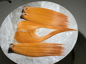 ผมแท้เวียดนามสีบลอนด์น้ำผึ้ง รุ่น Anh Hair A92 แบบตรงธรรมชาติ  ชนิดผมต่อแบบ Closure และ Single Weft  100% เวอร์จิ้น  แบบเป็นมัด  หนังศีรษะเงางาม - Product Image 3