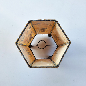 Lanterne Wayang en fer artisanale, porte-bougie hexagonal, décoration traditionnelle javanaise pour la maison, durable et écologique - Product Image 4