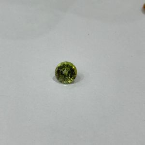 Offre Spéciale – Pierre Précieuse Naturelle Tourmaline Verte Ronde Brillante de 5,45 Carats, Qualité Joaillerie Fine AAAA de Madagascar, Vente en Gros - Product Image 1