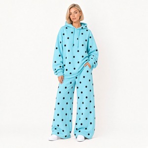 Ensemble de vêtements de mode en gros pour femmes : Ensemble sweat à capuche et pantalon imprimé à pois, survêtement décontracté deux pièces, haut à manches longues à capuche - Product Image 6