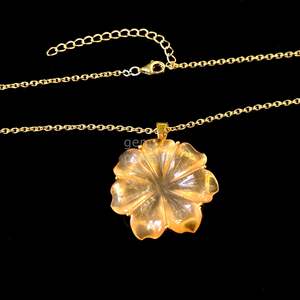 Collar con colgante de flor de piedra lunar de melocotón natural para mujer, colgante floral de cristal de piedra lunar tallado a mano, hecho a mano - Product Image 5