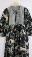 Robe mini trapèze noire à imprimé floral jungle 100 % coton, col en V, coupe régulière, taille naturelle, faite à la main, lavable, décontractée pour femme