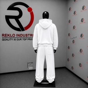 Conjunto deportivo de dos piezas para hombre, chándal blanco personalizado con sudadera con cremallera completa y pantalones deportivos holgados, ropa deportiva informal de estilo urbano, venta al por mayor, OEM. - Product Image 5