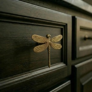 Poignée de porte minimaliste en laiton, forme irrégulière, durable, décoration de meubles d'intérieur, utilisation dans le salon - Product Image 3
