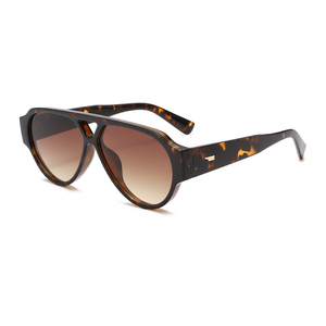 RTS Newest Fashionable <b>Large</b> <b>Frame</b> UV Protection Sunglasses for Men and Women Custom Logo Outdoor Activities - Product Image 1