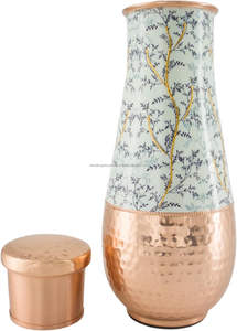 เหยือกน้ำโลหะ1.8ลิตรคอยาวทำจากทองแดงบริสุทธิ์สำหรับดื่มอายุรเวทประโยชน์ต่อสุขภาพ - Product Image 2