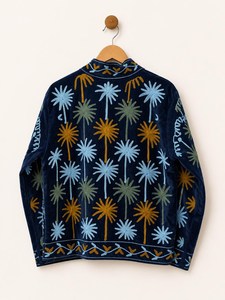 Chaqueta de terciopelo azul marino con bordado de palmeras para ocasiones especiales, abrigo de invierno con motivos botánicos, ropa exterior floral estilo bohemio. - Product Image 3