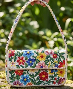 Sac à bandoulière pour femme brodé de perles coquillages, pochette de créateur florale pour femme, sac à main tendance, design personnalisé - Product Image 3