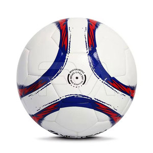 Ballon de football hybride fabriqué sur mesure selon votre propre design, fabriqué en usine avec les meilleurs matériaux, fabriqué au Pakistan. - Product Image 2