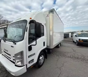 Camión de Caja Isuzu NPR 2015 de Bajo Kilometraje, Envío a Todo el Mundo - Product Image 3