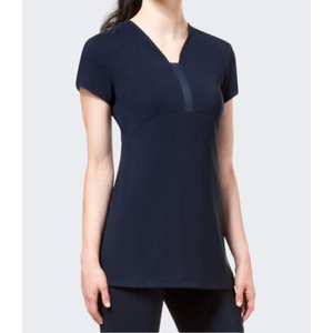 Haut de travail rose à manches courtes et col en V pour femme, idéal pour salon de beauté, personnalisable avec logo, respirant, 65% polyester 35% coton, Wexturn Wears, tailles XS-5XL - Product Image 5