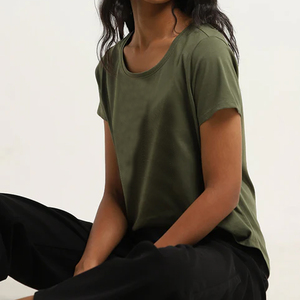 Camiseta Corta de Moda para Mujer, Color Verde Oliva, Cuello Redondo, Manga Corta, Logotipo Estampado, Corte Holgado Informal, 100% Algodón, para Primavera/Verano - Product Image 4