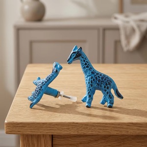 Boutons de meuble en forme de girafe bleue, poignées de tiroir fantaisie en alliage de zinc pour commode, style éclectique, installation facile - Product Image 1