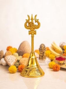 Campana de Pooja de Latón Bañada en Oro con Mango Trishul y Grabado de Swastika, Ghanti Tradicional para Templo Hindú, Hogar, Mandir y Aarti - Product Image 4