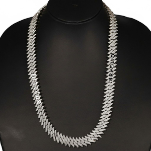 Magnífica Cadena Cubana Hip Hop con Diamantes Blancos de Corte Brillante Redondo, Cultivados en Laboratorio, Claridad VVS, en Oro Blanco de 14 Quilates - Product Image 3