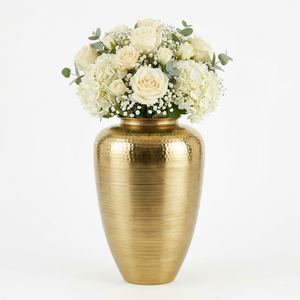 Vase à fleurs en laiton artisanal, vase décoratif en métal, finition texturée, décoration d'intérieur, centre de table, arrangement floral, décoration de mariage - Product Image 1