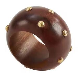 Ronds de serviette élégants en aluminium avec couleur/taille/forme personnalisables, durables et écologiques pour la décoration de table de mariage et de fête - Product Image 2