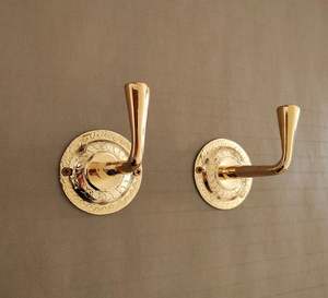 Crochet en laiton Anchor Grip, crochet en laiton à verrouillage courbé, support mural en laiton, crochet utilitaire en laiton, crochet en laiton Sure Hang - Product Image 3