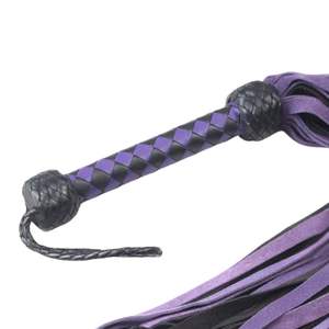 Flogger de Cuero Genuino de Piel de Oveja con Hebilla de Acero de 3.5cm de Ancho, con Cadenas Suaves y Mango Ergonómico para Juegos de Impacto BDSM - Product Image 2