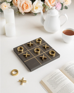 Juego de Tic Tac Toe de Mármol Negro Premium con Piezas de Latón Dorado Cepillado X y O, Tablero de Mesa Clásico Moderno Decorativo - Product Image 3