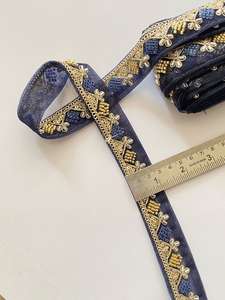 Fournisseur Indien Nouveau Design Dentelle Broderie 100% Polyester Perles 25mm Doux pour Robes - Product Image 5