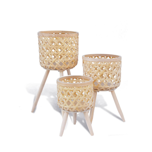 Vente en gros de pots en bambou naturel avec support en bois pour plantes d'intérieur, pots à fleurs décoratifs fabriqués au Vietnam - Product Image 3