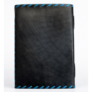 Diario de Cuero Genuino Pintado a Mano, Cuaderno Vintage con Arte Floral Azul, Doble Cierre Metálico, Cordón de Cuero, Tapa Dura, 8x6 Pulgadas - Product Image 5