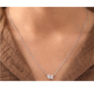 Collar de Diamantes Cultivados en Laboratorio con Colgante de Dos Piedras Radiantes y en Forma de Pera, Diamantes Certificados VVS2, Joyería Minimalista de Oro - Product Image 3