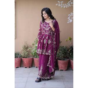Ensemble Dupatta haut-bas et magnifique pour femmes - Product Image 1