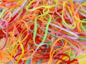 Bandes élastiques pour cheveux en TPU, fabriquées en Corée, unisexes, personnalisées OEM ODM, dans une bouteille en plastique, non toxiques, élastiques, certifiées OEKO-TEX - Product Image 2