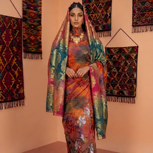 Châle Fransawi multicolore avec jacquard doré |   Robe de soirée et de mariage somalienne de luxe - Product Image 1