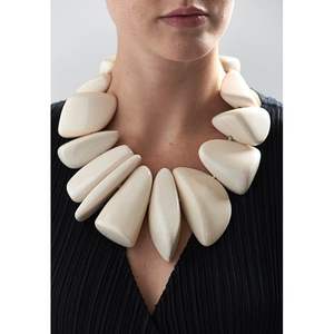 Collier en bois et résine RR ENTERPRISES pour la mode et les cadeaux, accessoires de mode en cristal fabriqués en Inde - Product Image 5