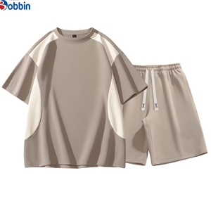 Conjunto Deportivo Personalizado para Hombre, Verano, Estilo Casual, Bloques de Color, Cuello Redondo, Holgado, Pantalones Cortos Deportivos, Conjunto de 2 Piezas - Product Image 1