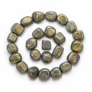 Ensemble de pierres runiques en pyrite naturelle |   25 runes Futhark dorées en or |   Pierres de divination |   Cadeau spirituel - Product Image 3
