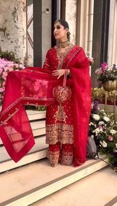 Ensemble Salwar Kameez avec Dupatta, entièrement brodé et prêt à porter, entièrement cousu. - Product Image 4