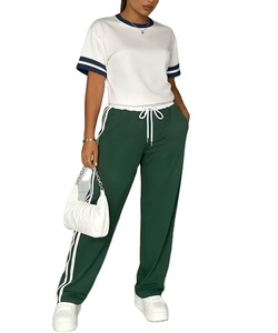 Ensemble décontracté pour femmes en tissu fibreux |   T-shirt à col rond et manches courtes et pantalon long, options multicolores, toutes saisons, détail cordon de serrage - Product Image 5