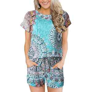 Conjunto de Verano para Mujer: Top Corto Acanalado de Color Brillante y Pantalones Cortos de Ciclismo a la Cintura Alta, Transpirable y a la Moda - Product Image 1