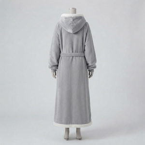 Bata de forro polar gris con capucha para mujer, manga larga, con cinturón y bolsillos, color liso, para invierno, informal, forrada, de longitud completa, 100% algodón, de alta calidad. - Product Image 2