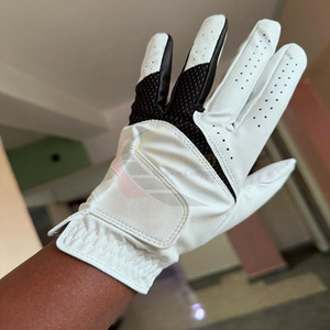 Gants de golf en cuir Cabretta respirants et légers pour hommes, prix de gros abordable, haute qualité, logo et design personnalisés - Product Image 4