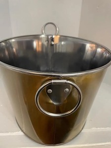 ถังน้ำแข็งเคลือบทองเรียบง่ายสำหรับใช้ในบ้าน บาร์ คลับ งานจัดเลี้ยง ถังแช่เครื่องดื่มทันสมัยและถังเสิร์ฟอย่างมีสไตล์ - Product Image 2