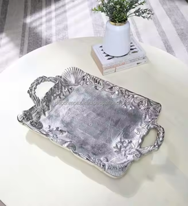 Plateau de service Design cerf plateau de service robuste Table décorative à la main en gros plateau en aluminium - Product Image 2