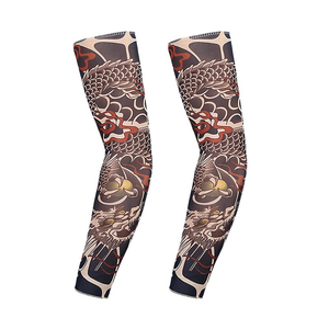 Mangas de compresión personalizadas de seda helada transpirables con protección UV y estampado de tatuajes para hombre, ideales para ciclismo y baloncesto en verano. - Product Image 4