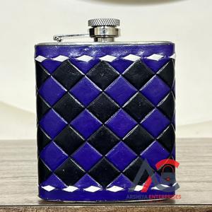 2026 Elegant Checkered Pattern Genuine Cow Leather Hip Flask With Portable Customized Pocket Flask Portable Luxury Alcohol Flask - Product Image 1