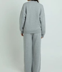 Conjunto Deportivo de Sudadera de Manga Larga y Pantalones Rectos para Mujer, Fabricante de Ropa al por Mayor con Logotipo Personalizado OEM/ODM - Product Image 2