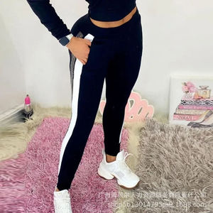 Nuevo Conjunto Deportivo de Terciopelo con Pedrería para Mujer, Traje de Dos Piezas Estilo Juicy Couture - Product Image 3